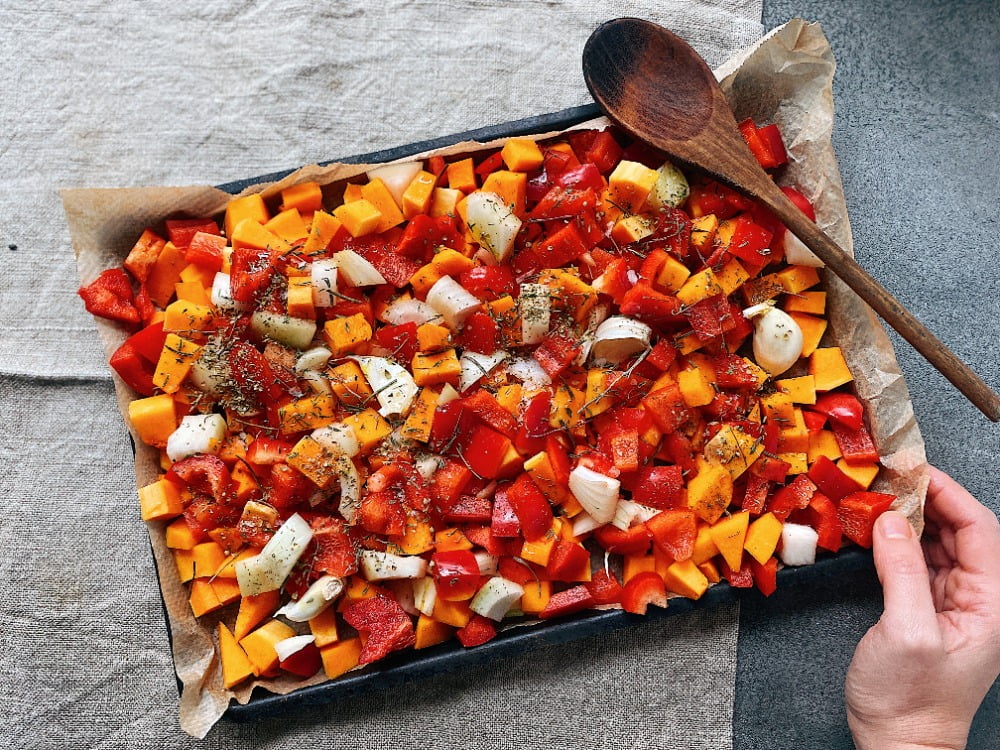 Vegan Chilli Con Carne season veg prep step