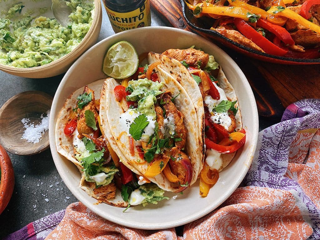 Mexican food with Smoky Chipotle Chicken Fajitas, Mexican Chicken Recipes