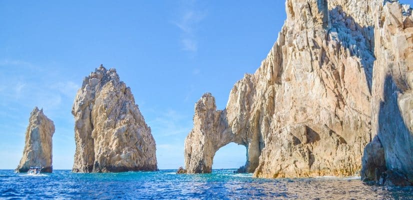 Guide to Pacific Coast Mexico - Arch in Los Cabos