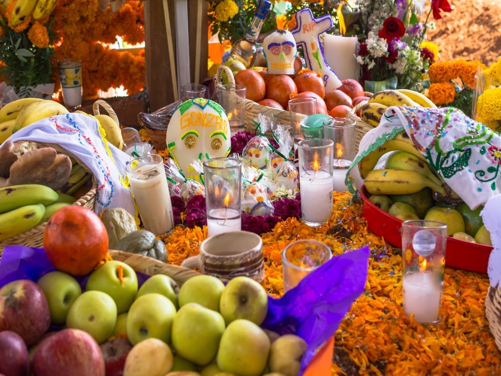 Alter decorated for Day of the Dead