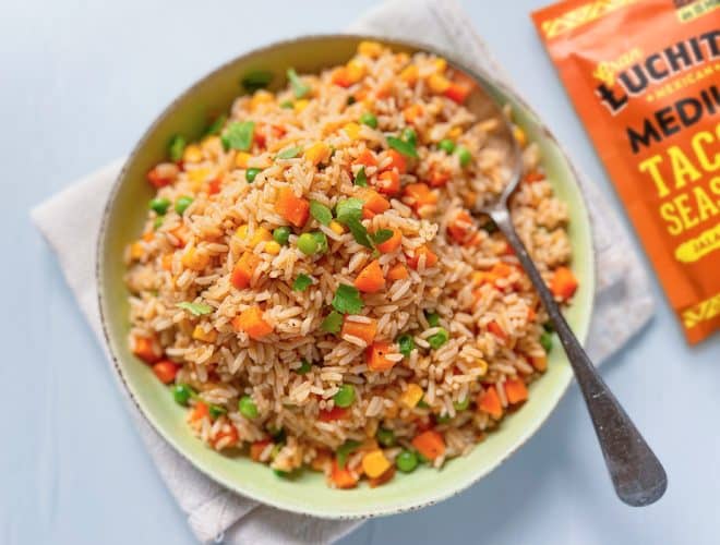 Arroz Primavera Mexican Rice finished dish with Medium Taco Seasoning