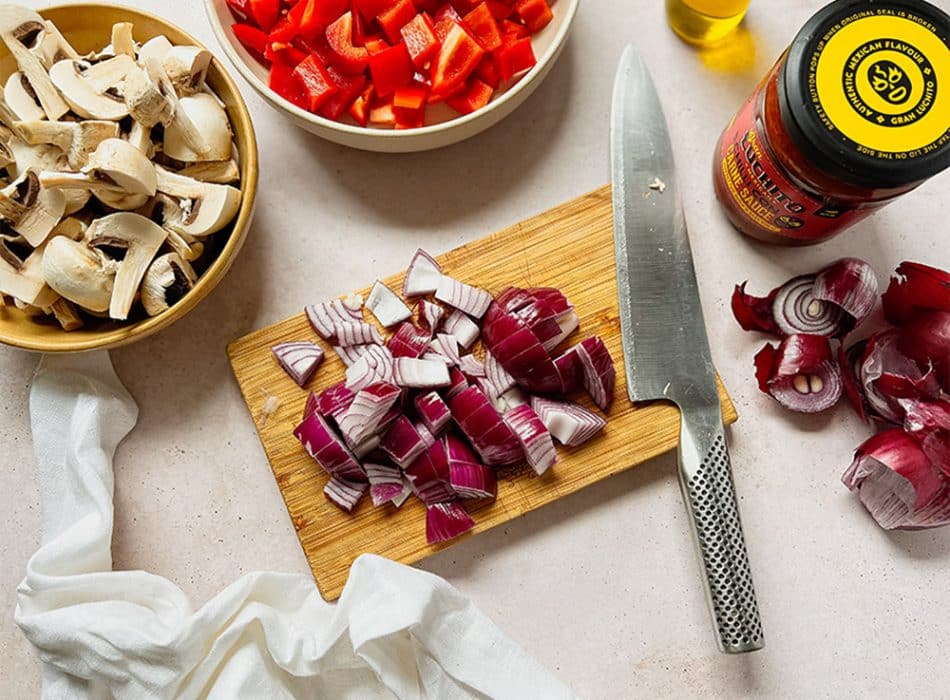 Gran Luchito - Vegetarian Chilli con Carne prep step ingredients